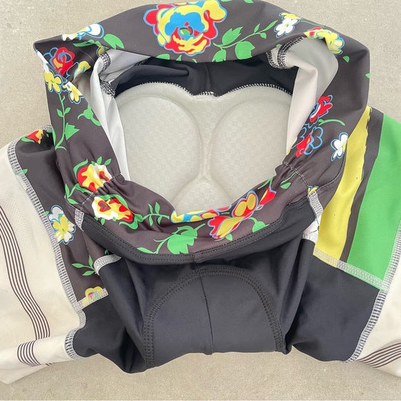 Betty Designs Cycling Squad Kit Set - Picture 10 of 14